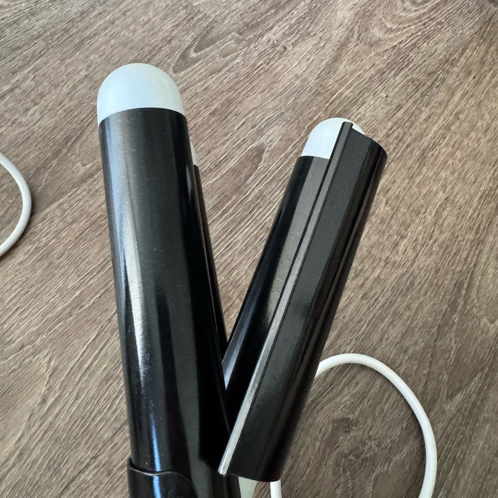 White and Black 3-Barrel Hair Waver Curling Iron - Women Hair Styling - Picture 3 of 6